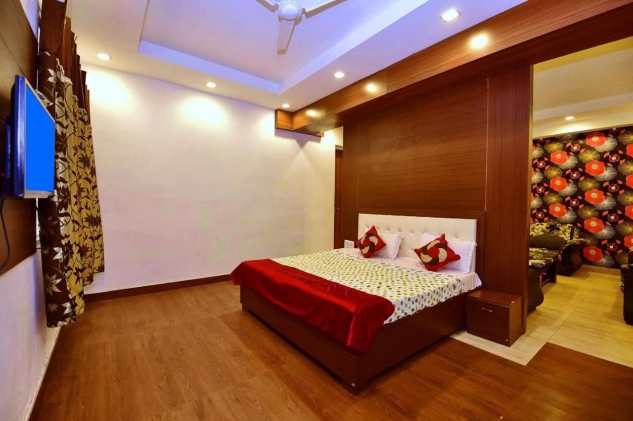 Kartikay Hotel Hisar Экстерьер фото