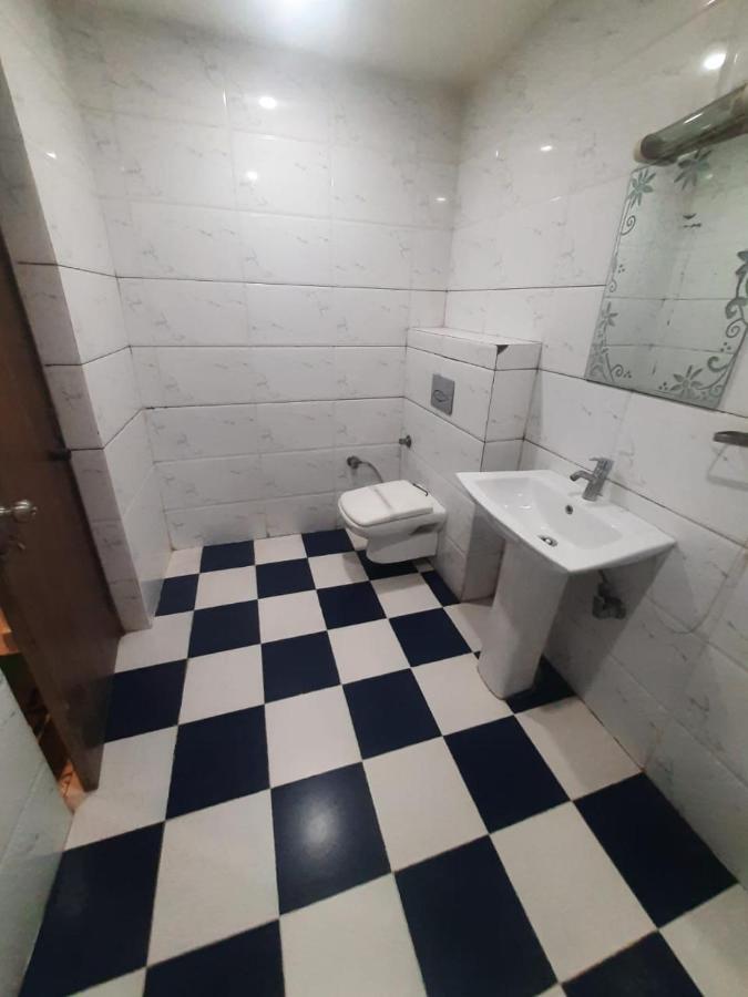 Kartikay Hotel Hisar Экстерьер фото